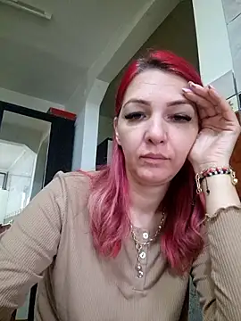 Snapshot of Evadesirex46 chatting on June 6, 5:56 am Evadesirex46 online show from June 6, 5:56 am