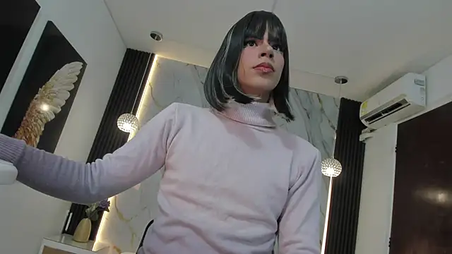 Tiff Valentine online show from January 25, 4:45 am