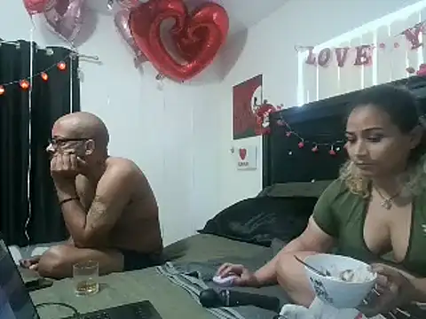 MrAndMrsCrook online show from February 17, 7:53 pm