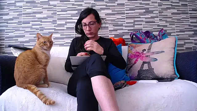 VioletaGomezCo online show from November 16, 2:44 pm