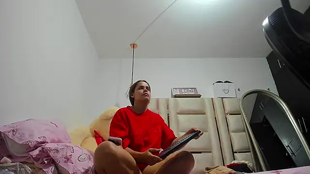 Snapshot of Zoebraham chatting on July 14, 5:07 pm Zoebraham online show from July 14, 5:07 pm
