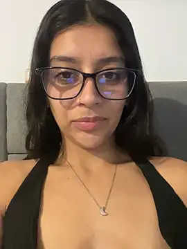 BrittanyDiaz online show from May 5, 7:33 pm