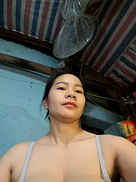 Snapshot of Nice_16 chatting on May 27, 9:23 pm Nice 16 online show from May 27, 9:23 pm