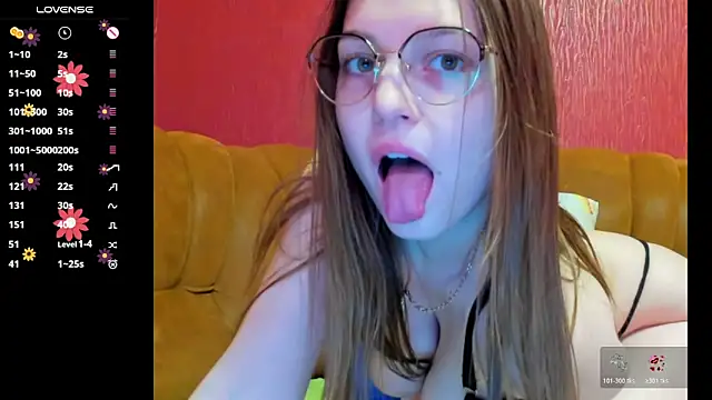 Snapshot of Boni_NeLL__ chatting on May 4, 8:32 am Boni NeLL online show from May 4, 8:32 am