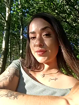Snapshot of LydiaMaus96 chatting on June 18, 6:34 pm LydiaMaus96 online show from June 18, 6:34 pm