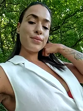 Snapshot of LydiaMaus96 chatting on July 14, 10:21 am LydiaMaus96 online show from July 14, 10:21 am