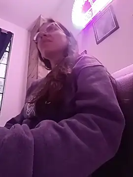 karlamorris  online show from November 24, 1:44 pm