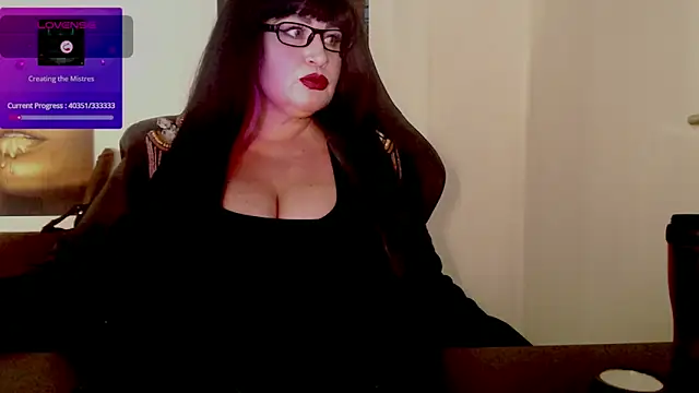 Snapshot of NannaGlossa chatting on March 27, 3:45 pm NannaGlossa online show from March 27, 3:45 pm