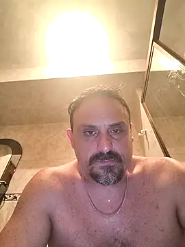 Snapshot of italovene chatting on March 27, 5:24 am italovene online show from March 27, 5:24 am
