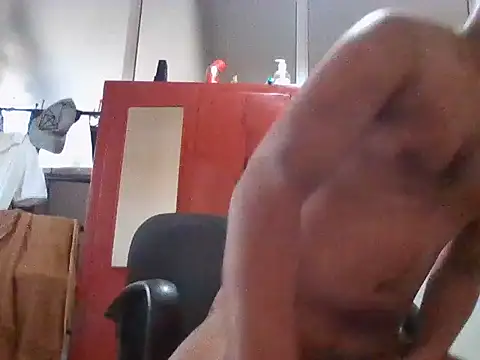 Snapshot of RoccoSL2003 chatting on November 1, 3:19 am RoccoSL2003 online show from November 1, 3:19 am