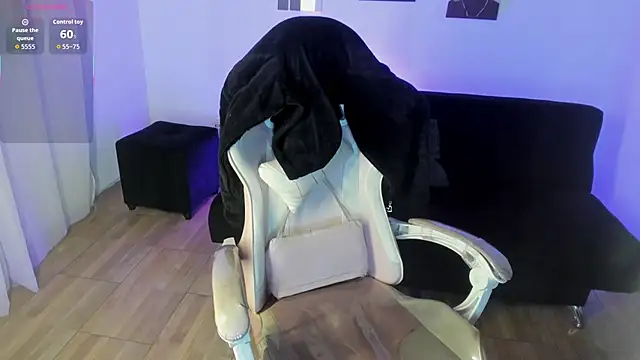 lunitaa18 online show from October 21, 8:53 pm