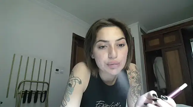 yaprakmericc online show from February 13, 6:38 pm