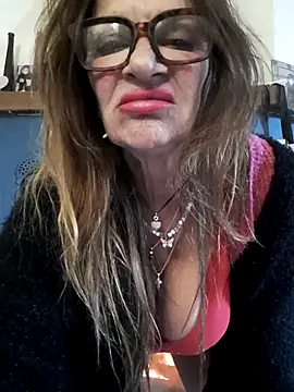 gildamilf online show from November 20, 1:22 pm