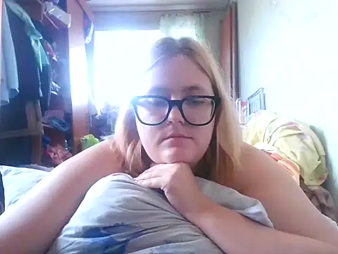 DesireMelissa online show from September 24, 6:39 am