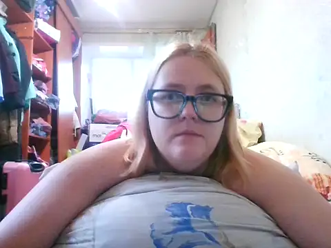 DesireMelissa online show from October 15, 5:07 am