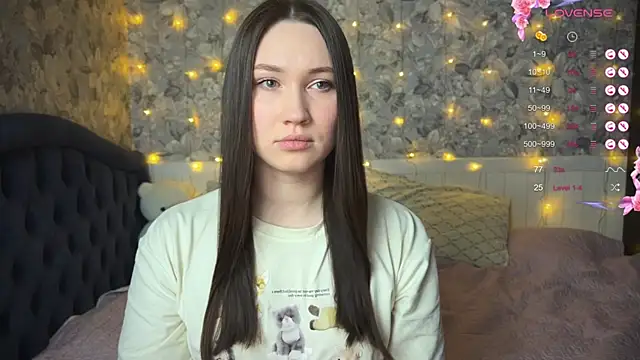 Snapshot of ChloeMillerMeow chatting on March 1, 4:33 pm ChloeMillerMeow online show from March 1, 4:33 pm