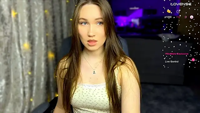 Snapshot of ChloeMillerMeow chatting on September 17, 7:04 pm ChloeMillerMeow online show from September 17, 7:04 pm