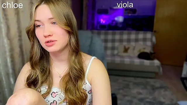 Snapshot of ChloeMillerMeow chatting on October 12, 6:29 pm ChloeMillerMeow online show from October 12, 6:29 pm