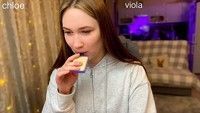 ChloeMillerMeow online show from October 27, 6:34 pm