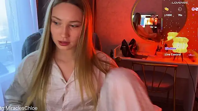 Snapshot of ChloeMillerMeow chatting on March 10, 1:05 pm ChloeMillerMeow online show from March 10, 1:05 pm