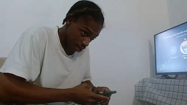 Larry-n-clouds online show from February 18, 4:47 pm