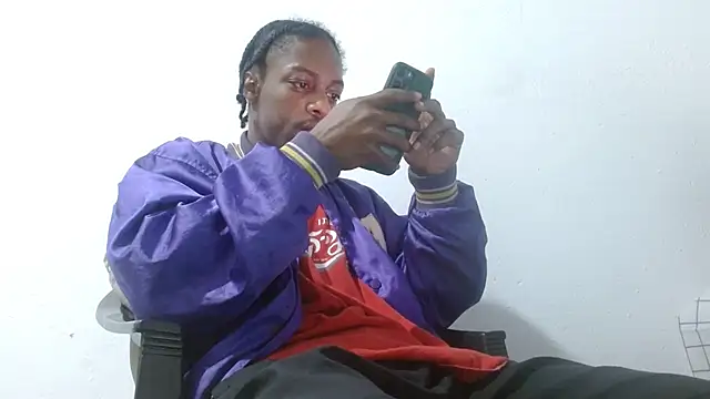 Larry-n-clouds online show from February 22, 2:56 am