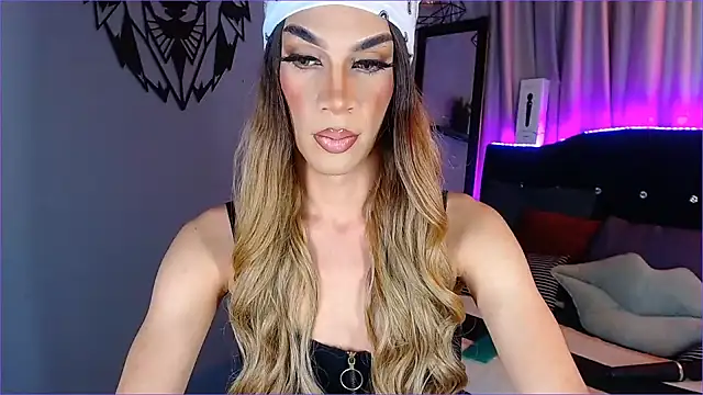 camila hootie online show from December 16, 2:36 am