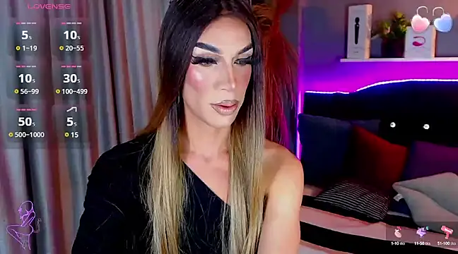 camila hootie online show from March 3, 2:47 am