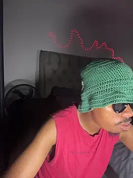 Snapshot of JaroDawg47 chatting on March 5, 4:58 pm JaroDawg47 online show from March 5, 4:58 pm