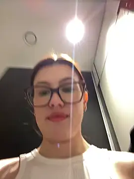 RinaCat online show from February 16, 8:32 am