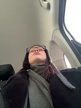 RinaCat online show from March 6, 5:24 am