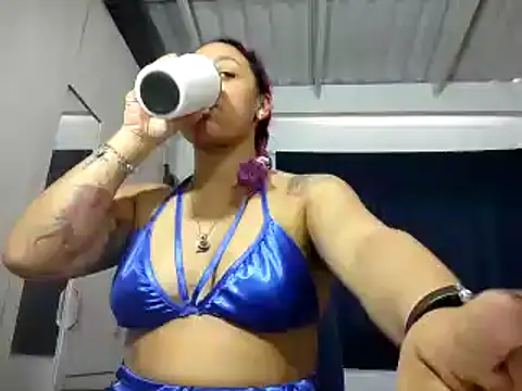 Snapshot of Cata_Blue__ chatting on January 1, 5:55 pm Cata Blue online show from January 1, 5:55 pm