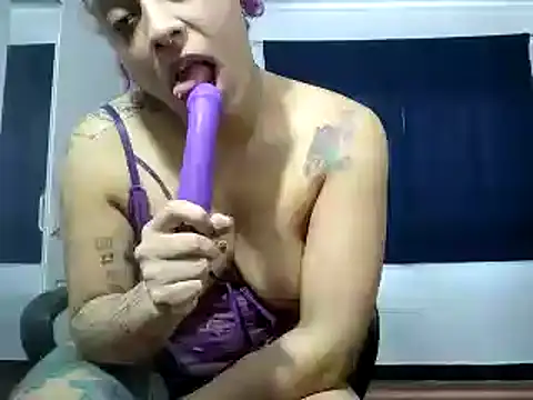 Snapshot of Cata_Blue__ chatting on January 4, 5:26 pm Cata Blue online show from January 4, 5:26 pm