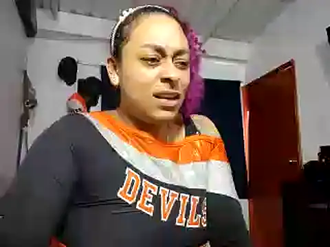 Snapshot of Cata_Blue__ chatting on January 30, 5:49 pm Cata Blue online show from January 30, 5:49 pm