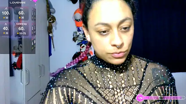 Snapshot of Cata_Blue__ chatting on February 5, 5:20 pm Cata Blue online show from February 5, 5:20 pm