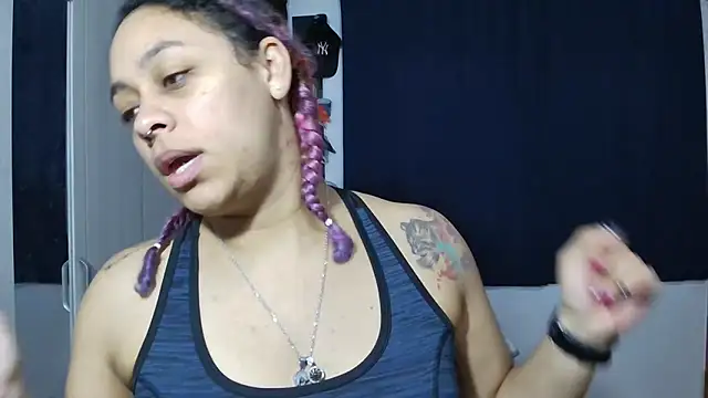 Snapshot of Cata_Blue__ chatting on February 13, 2:20 pm Cata Blue online show from February 13, 2:20 pm