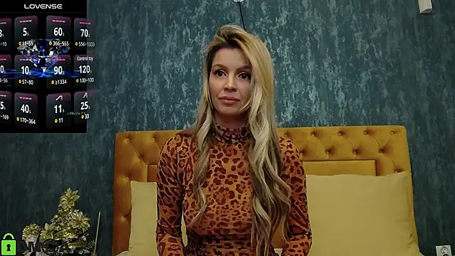 Snapshot of EvaDiamondXX chatting on December 13, 6:27 pm EvaDiamondXX online show from December 13, 6:27 pm