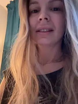 EvaDiamondXX online show from February 15, 11:30 am