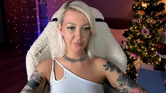 tykioty Miley online show from December 22, 4:04 pm