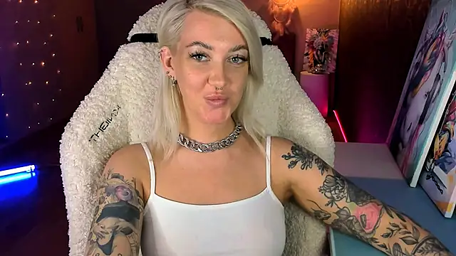 tykioty Miley online show from May 15, 1:40 pm