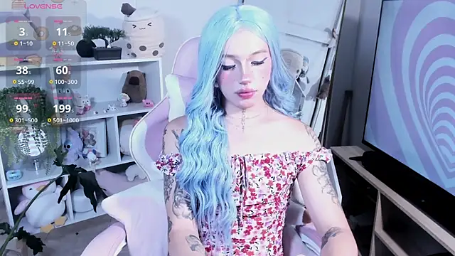 KloeKing   online show from June 3, 6:35 pm