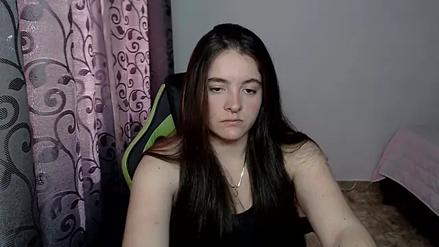 jennfoxx1 online show from October 20, 7:36 pm