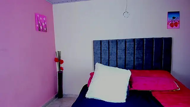 KayllaEvanss  online show from December 3, 8:17 pm