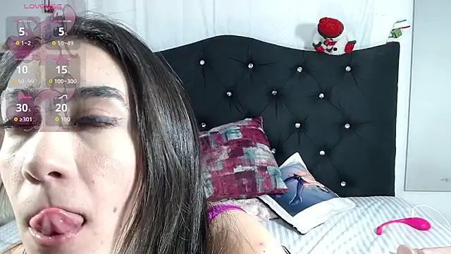 nikol winick online show from March 7, 5:59 am