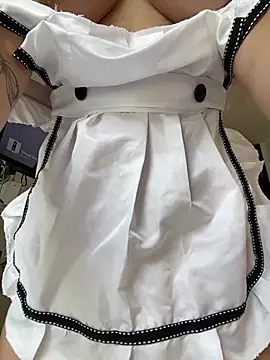 Snapshot of montmariana chatting on April 17, 5:05 pm montmariana online show from April 17, 5:05 pm