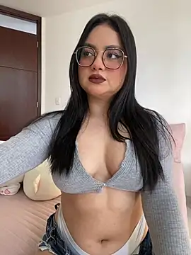 Snapshot of montmariana chatting on May 24, 4:23 pm montmariana online show from May 24, 4:23 pm