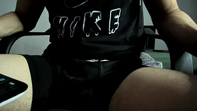 TristanWoods online show from March 3, 10:32 am