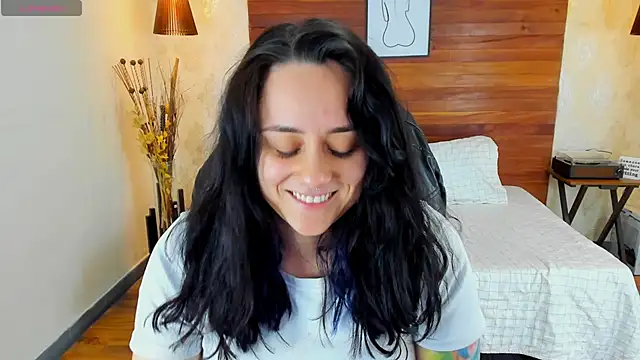 KatherineBond online show from February 15, 9:15 pm