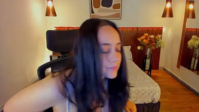 KatherineBond online show from May 16, 7:56 pm