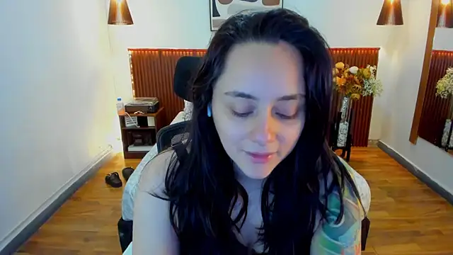 KatherineBond online show from May 19, 6:47 pm